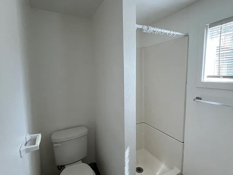 105 Front St S #4 — Photo 15