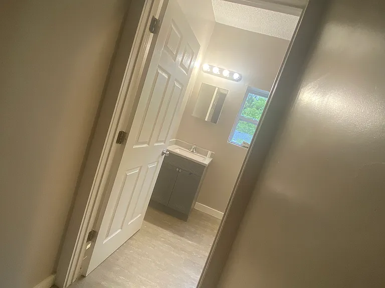 1005 Madison Blvd #2 — Photo 9
