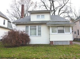 614 N Grant St, Clinton, IL 61727