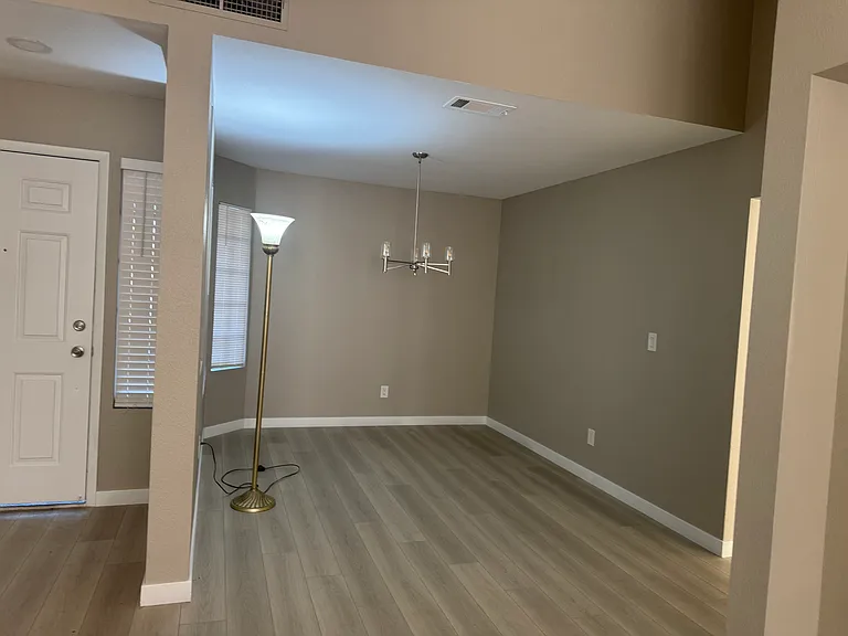 7447 Palermo Ave — Photo 5