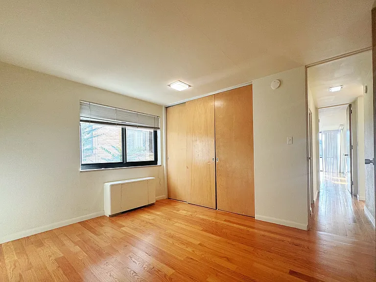 1050 N Corona St #101 — Photo 7