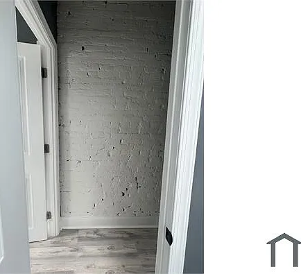 18 W Manheim St — Photo 8