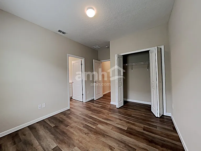 109 Stone Arbor Ln — Photo 10