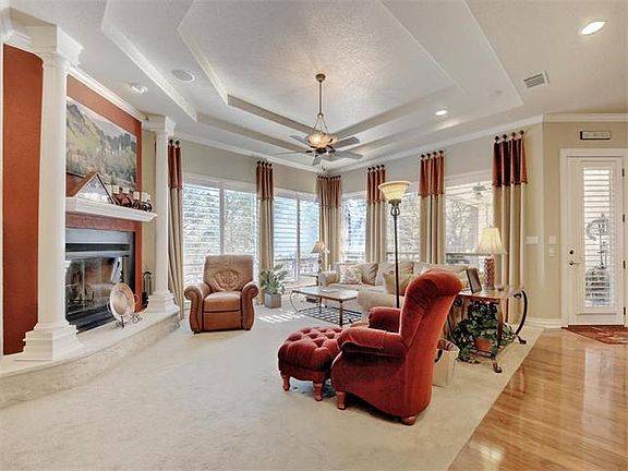 3rd image of 204 W Majestic Oak Ln