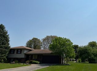 984 Del Sher Dr, Brighton, MI 48114