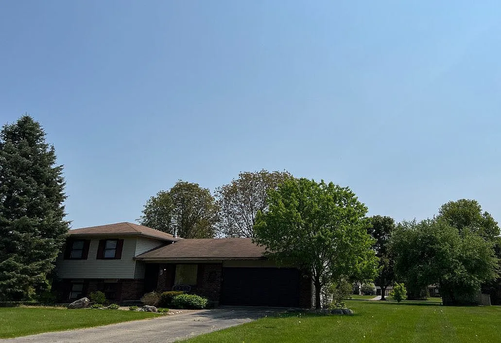 984 Del Sher Dr photo 1