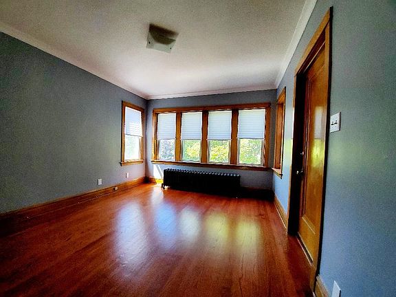 4th image of 1643 Kenilworth Ave APT 2