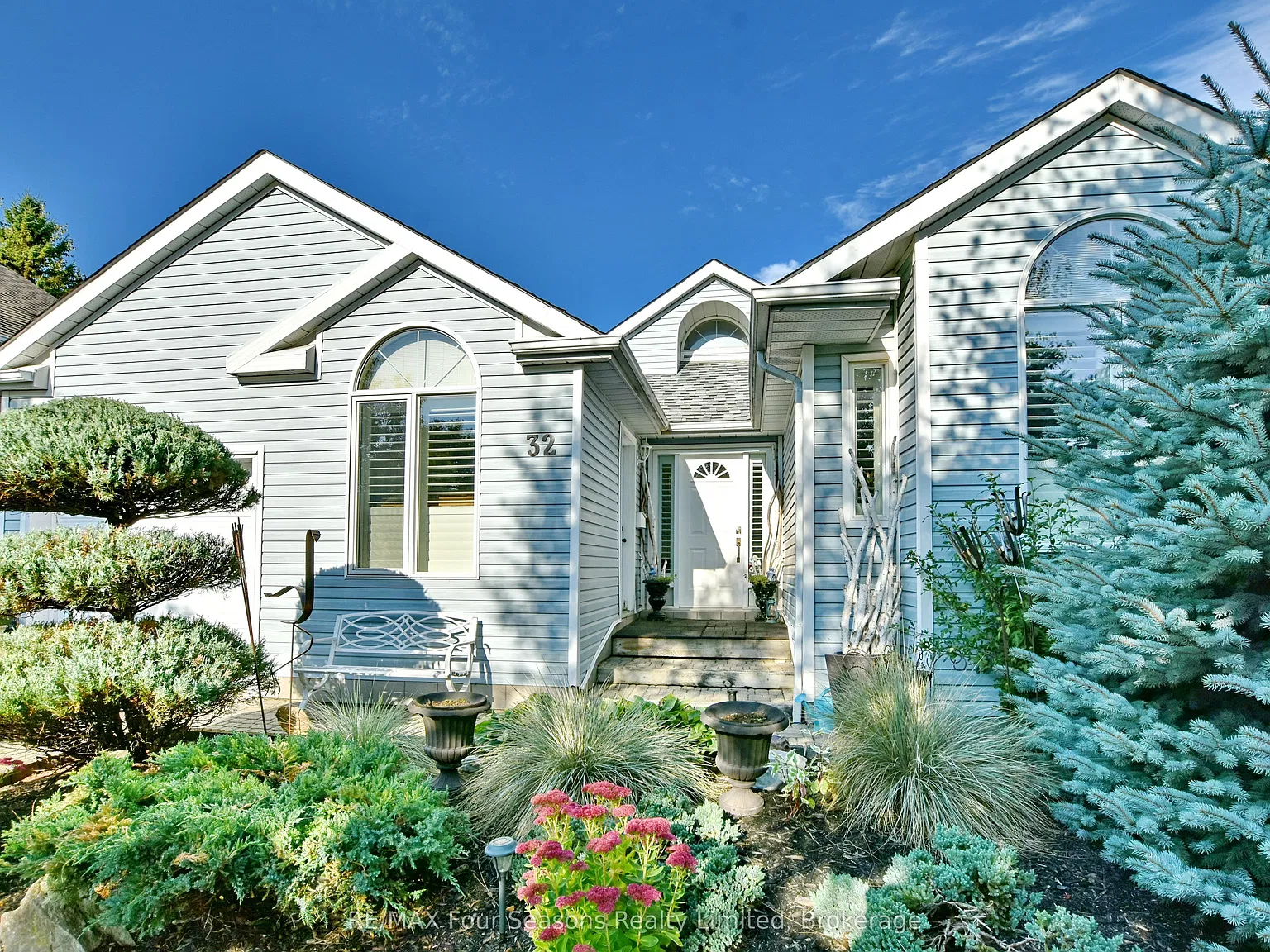 3 bed, $3,000 — Photo 2
