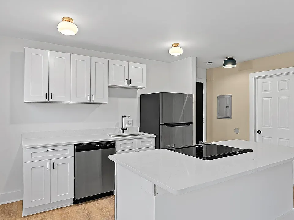 539 Hale Ave #7