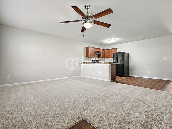 4th image of 153 Autumn Woods Dr