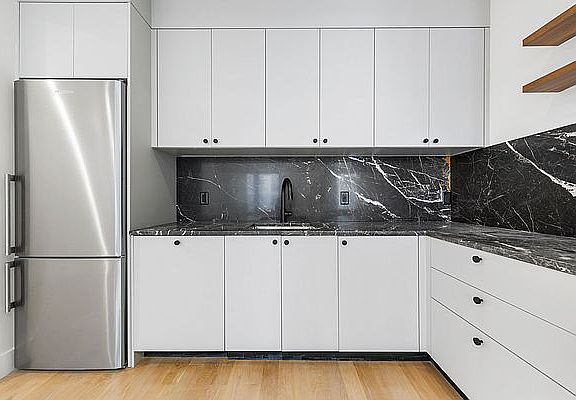 4th image of 250 Gold St #317