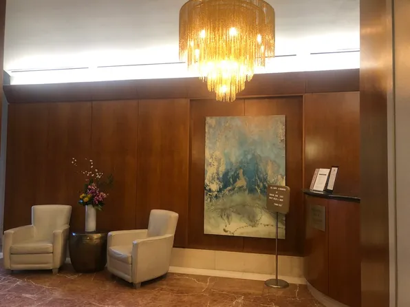 250 South End Avenue image 16 of 19