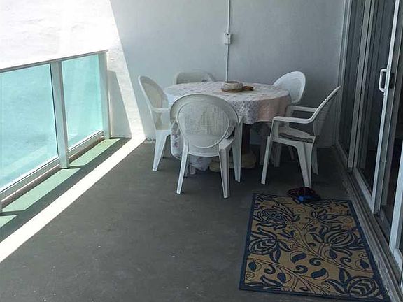 3rd image of 500 Bayview Dr APT 1718