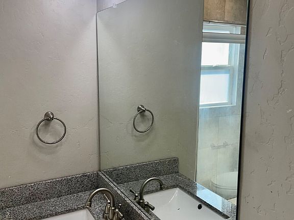2nd image of 937 E Divisadero St #A