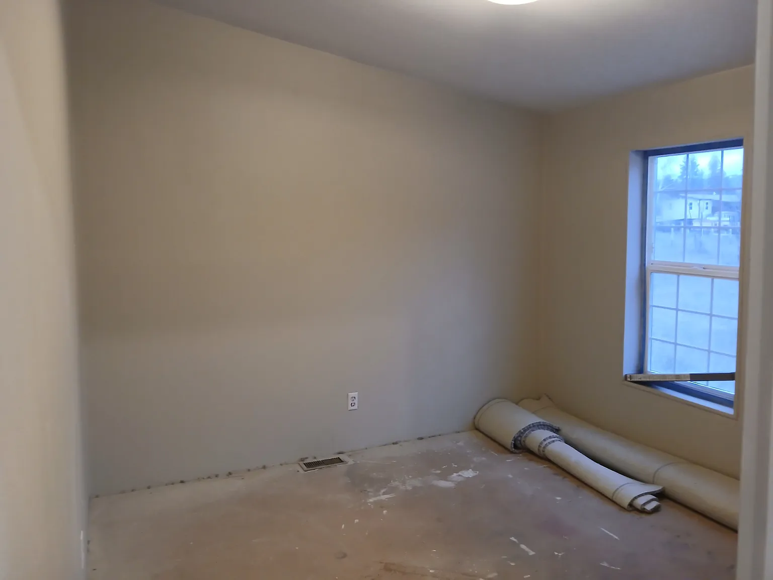 3 bed, 1840 sqft, $2,200 — Photo 4