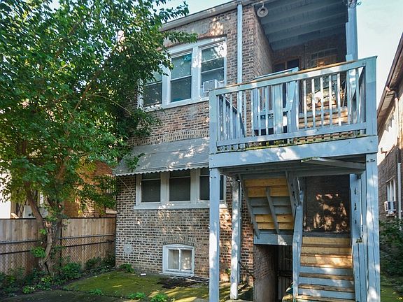3rd image of 6619 S Rockwell St