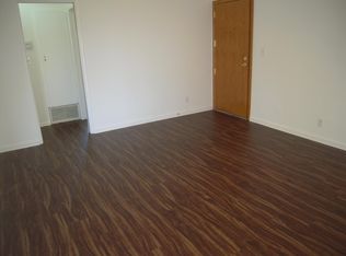 324 E Tamarack Ave APT 6, Inglewood, CA 90301