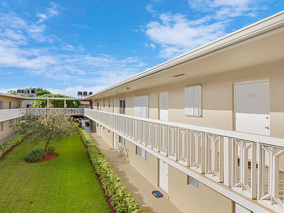 2nd image of 419 Us Highway 1 APT 205