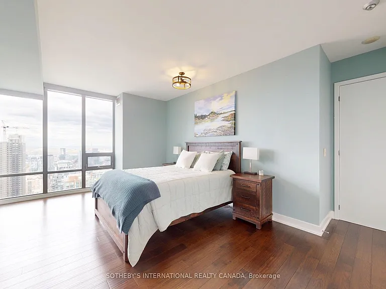33 Lombard St #4204 — Photo 18