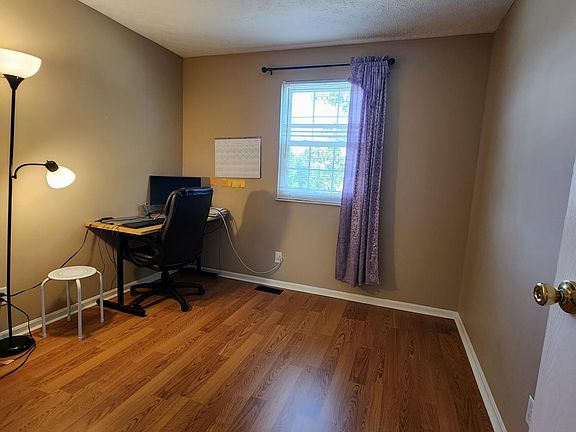 4th image of 2837 E Turtle Creek Dr