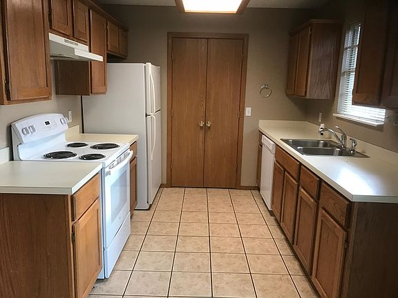 4th image of 1957 N Caton Dr