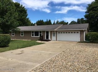 2669 Center Ave, Niles, MI 49120
