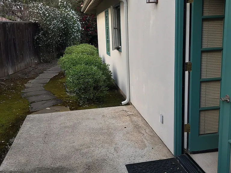 Modoc Rd — Photo 2