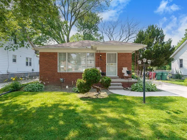22113 Pleasant Ave, Eastpointe, MI 48021