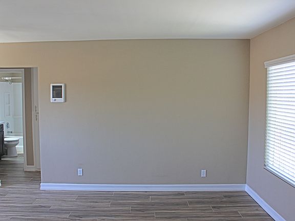 5th image of 4334 49th St APT 09