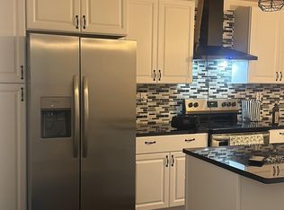 93 Camp St, Middletown, CT 06457