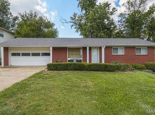 1035 Tempo Dr, Saint Louis, MO 63146