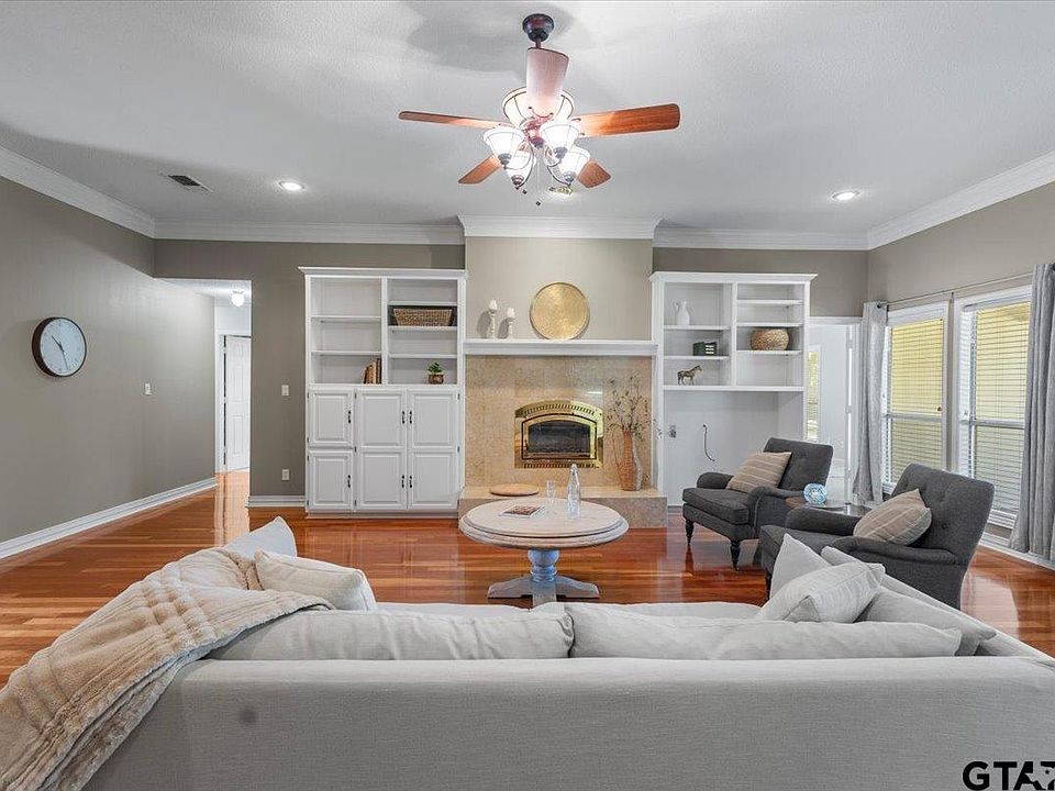 1st image of 532 Dogwood Ln