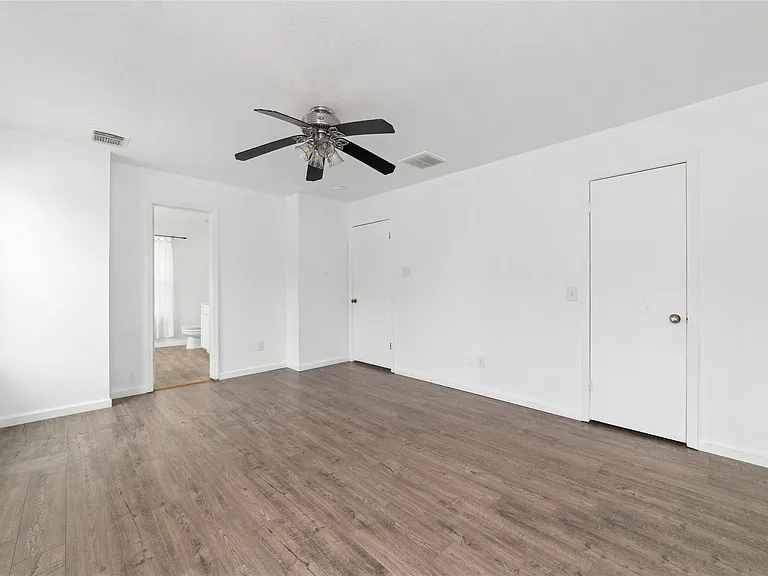 10106 Farrell Dr — Photo 15