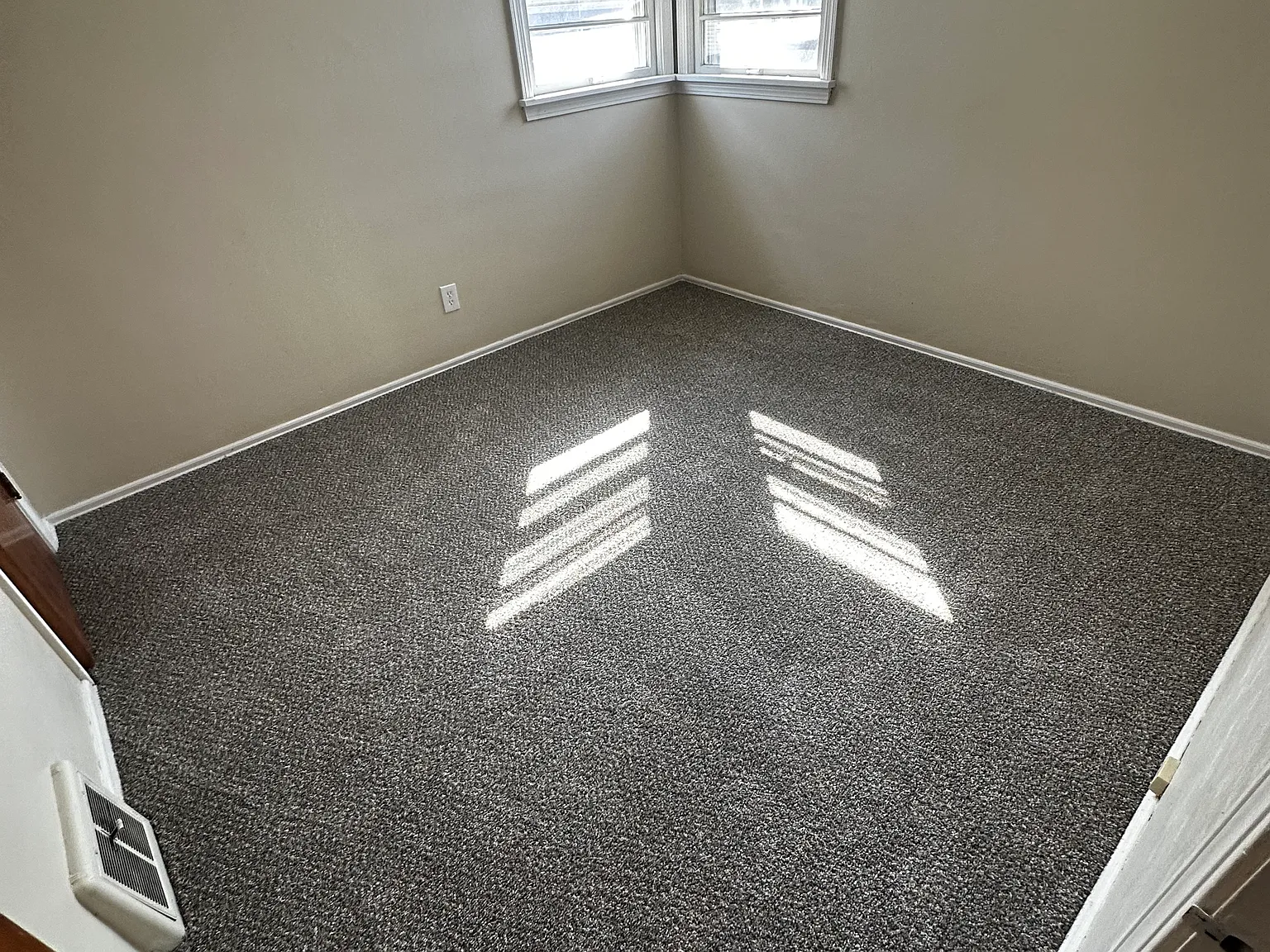3 bed, 1219 sqft, $1,500 — Photo 4