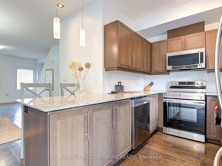 16 Whitehaven Ln #UPPER — Photo 10