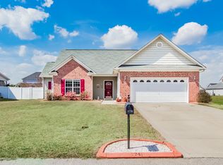 174 Stockbridge Dr, Raeford, NC 28376