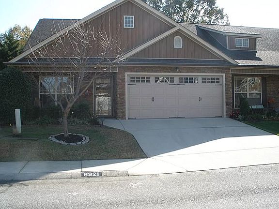 2nd image of 6921 Village Lake Cir