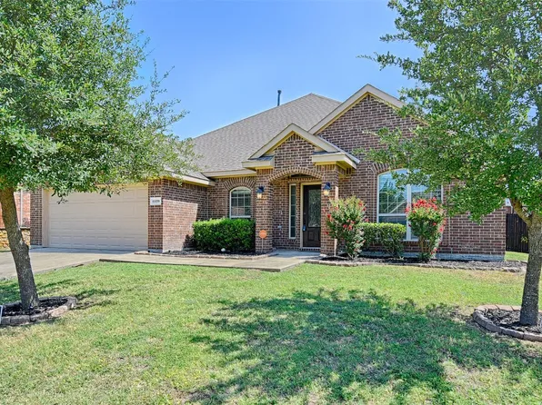 1129 Woods Rd, Forney, TX 75126