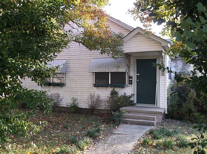 1st image of 905 S Anna St