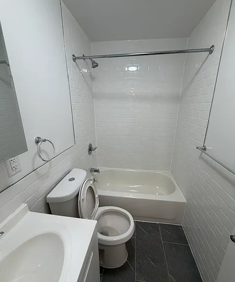 752 9th Ave #5FN — Photo 9