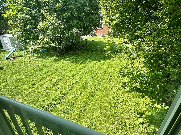 58 Griffith St #UPPER — Photo 26