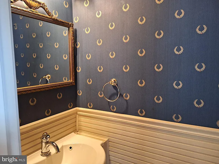 9078 Knoll Run Ln — Photo 18