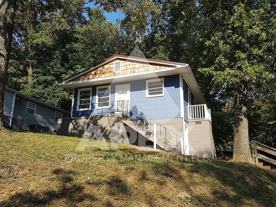 1st image of 2415 Truman Ave