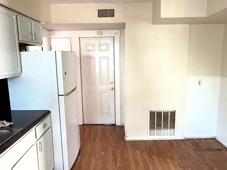 86 Main Street Anx #1 — Photo 4