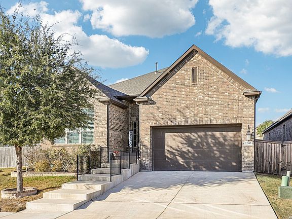 3rd image of 12949 Waggoner Ranch