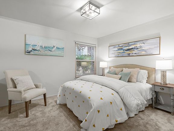 5th image of 223 Boardwalk Ave APT D
