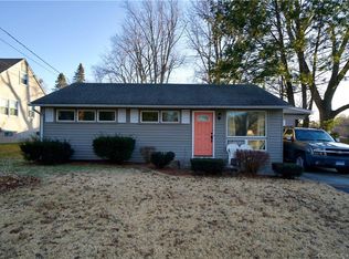 5 Broadleaf Ln, Enfield, CT 06082