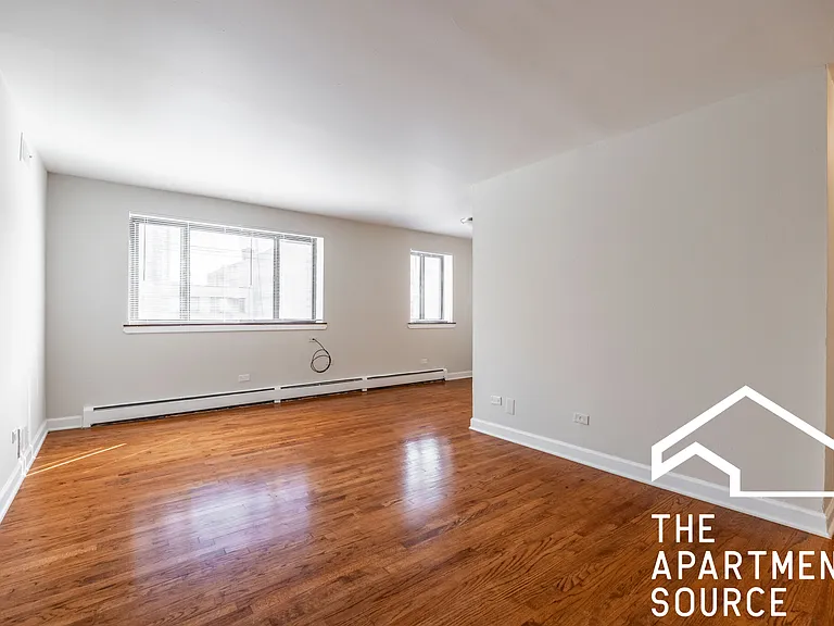 5919 N Kenmore Ave #208 — Photo 4