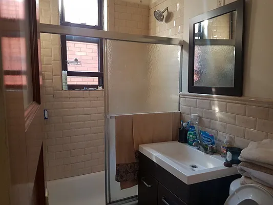 Rented by Aamen Realty | media 18