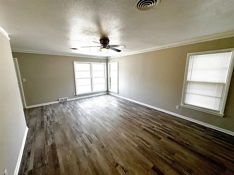 1824 Provine St — Photo 11